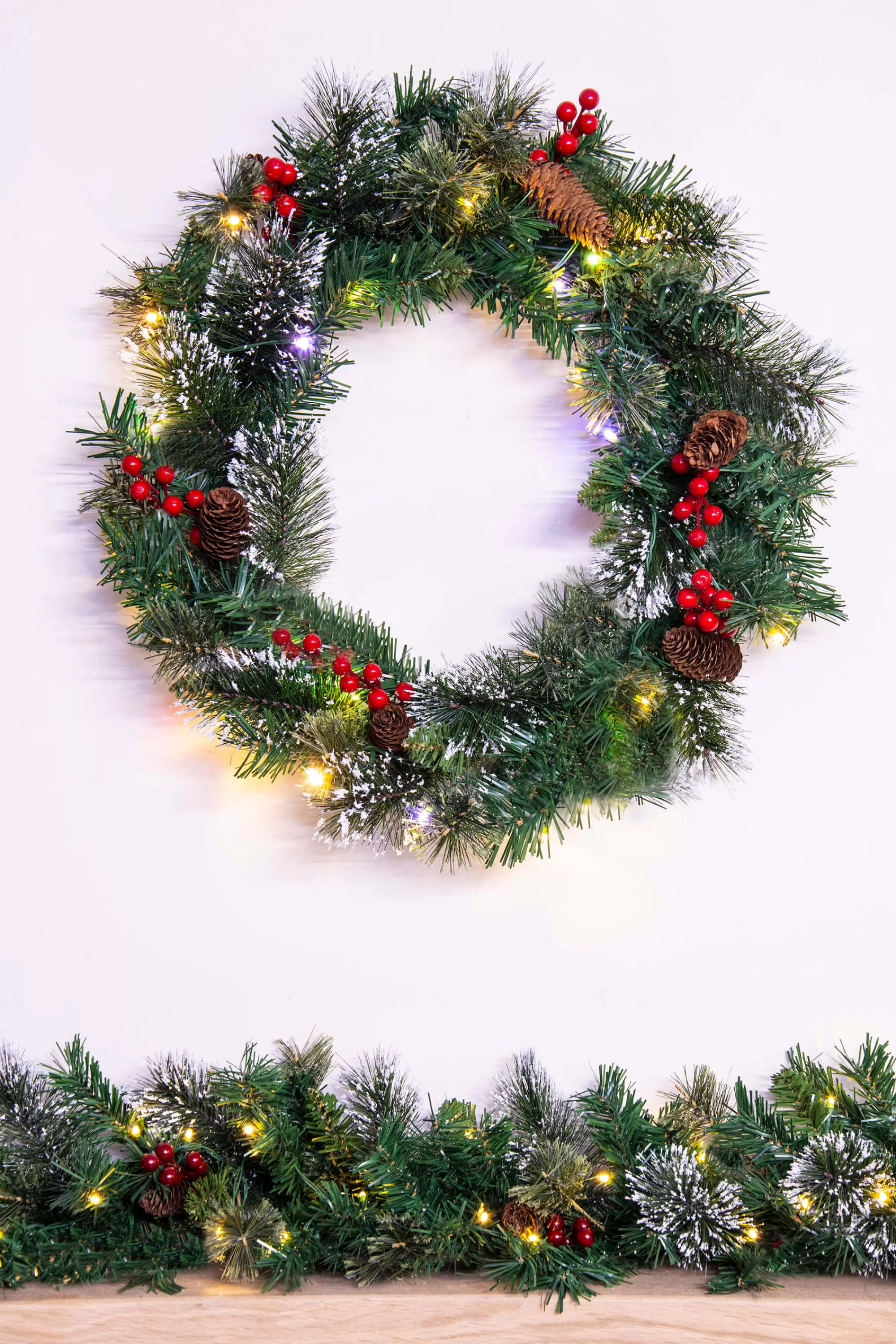 Online Christmas Tree World 50Cm Pre-Lit Decorated Mixed Pine Wreath Warm White/Multicolour Leds