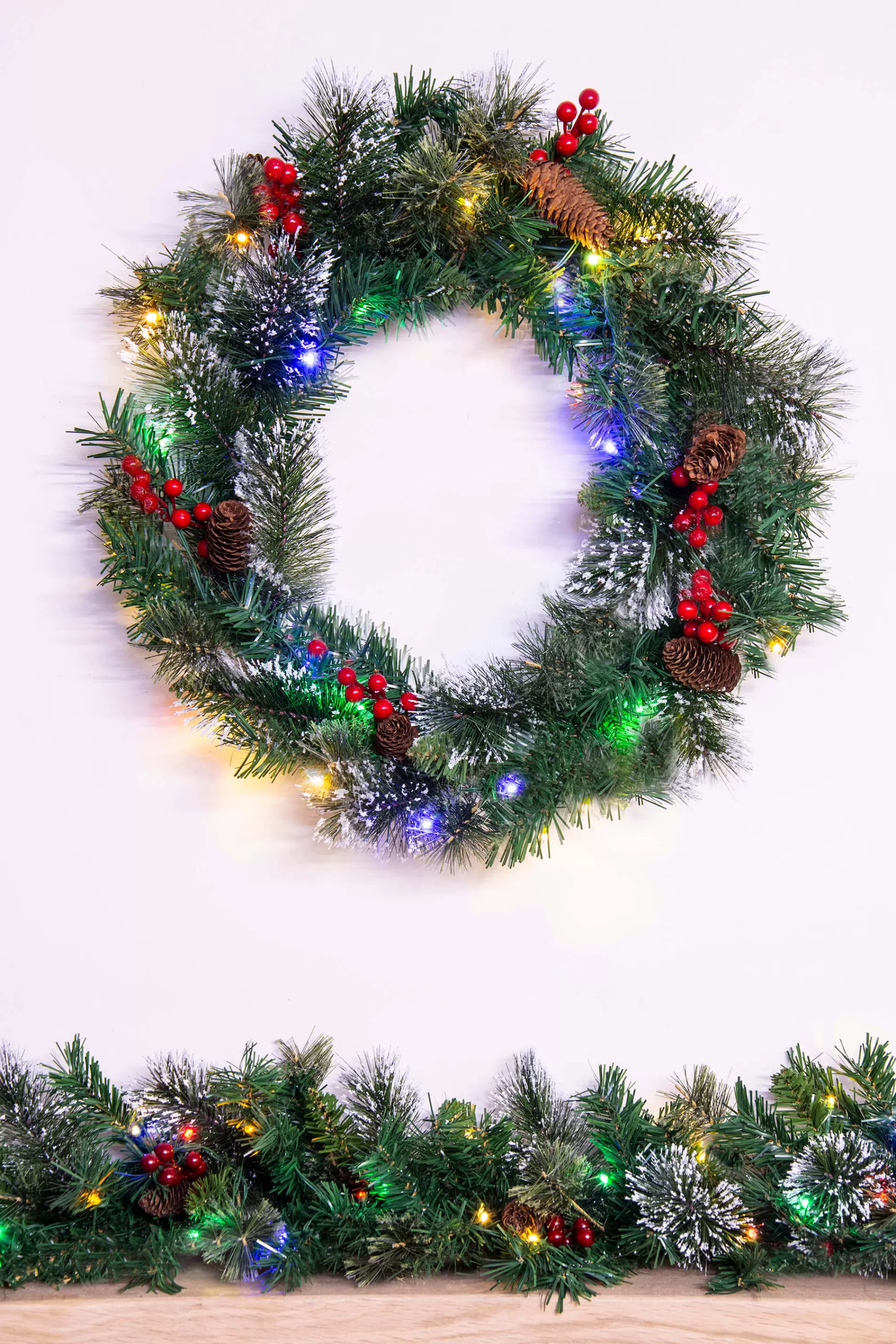Online Christmas Tree World 50Cm Pre-Lit Decorated Mixed Pine Wreath Warm White/Multicolour Leds
