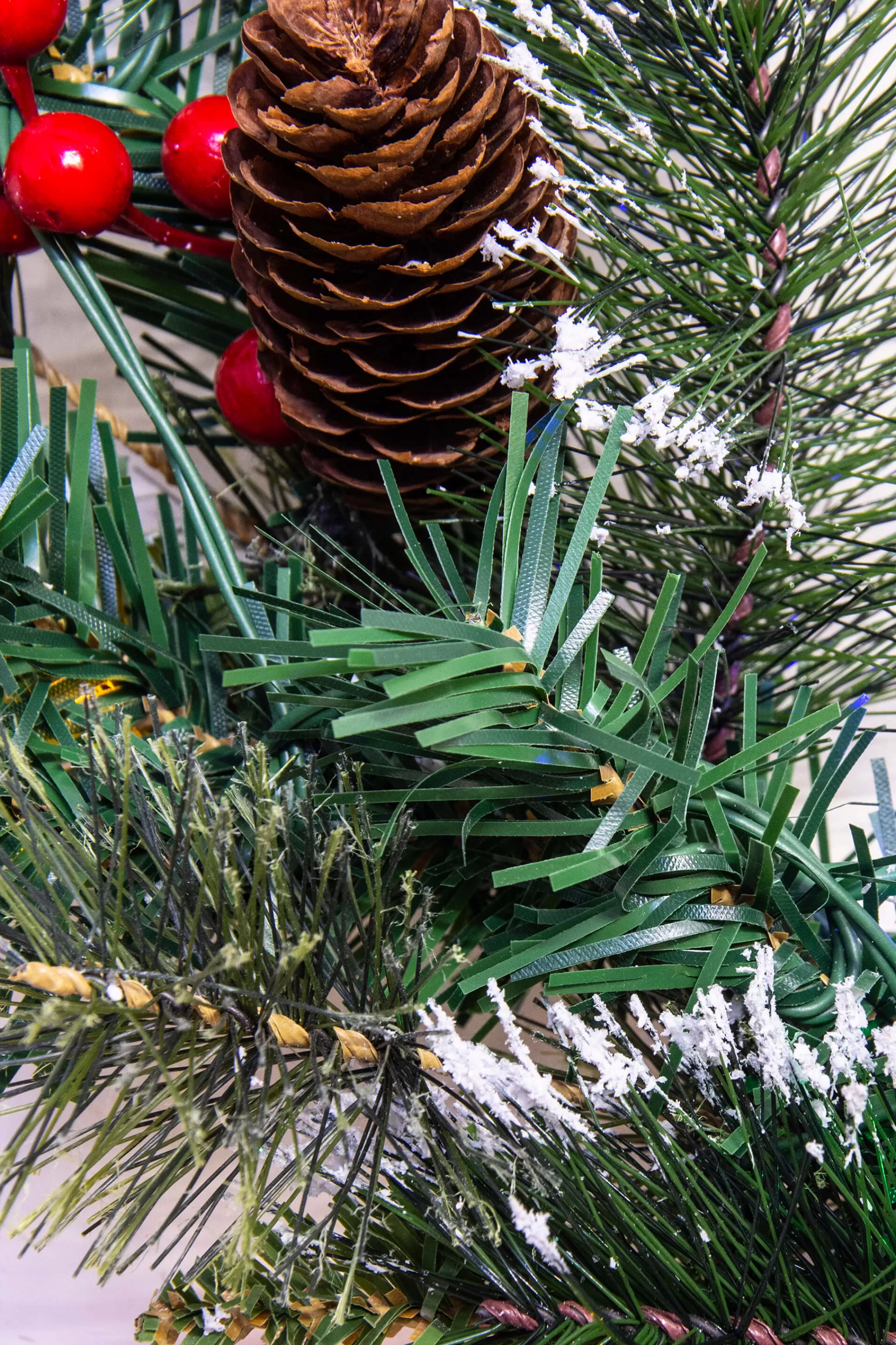 Online Christmas Tree World 50Cm Pre-Lit Decorated Mixed Pine Wreath Warm White/Multicolour Leds