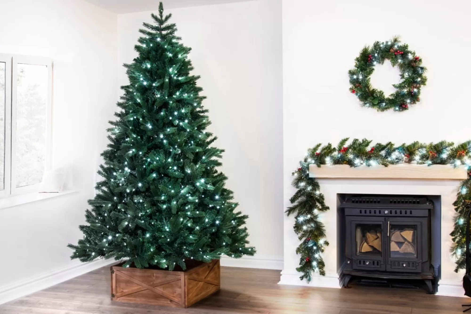 Best Sale Christmas Tree World The 9Ft Ultra Devonshire Fir Pre-Lit With Warm White/White Colour Change Leds